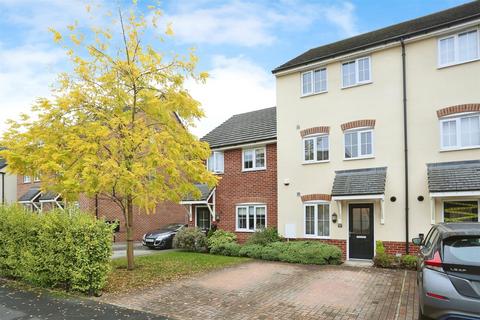 4 bedroom townhouse for sale, Imperial Avenue, Winnington, Northwich