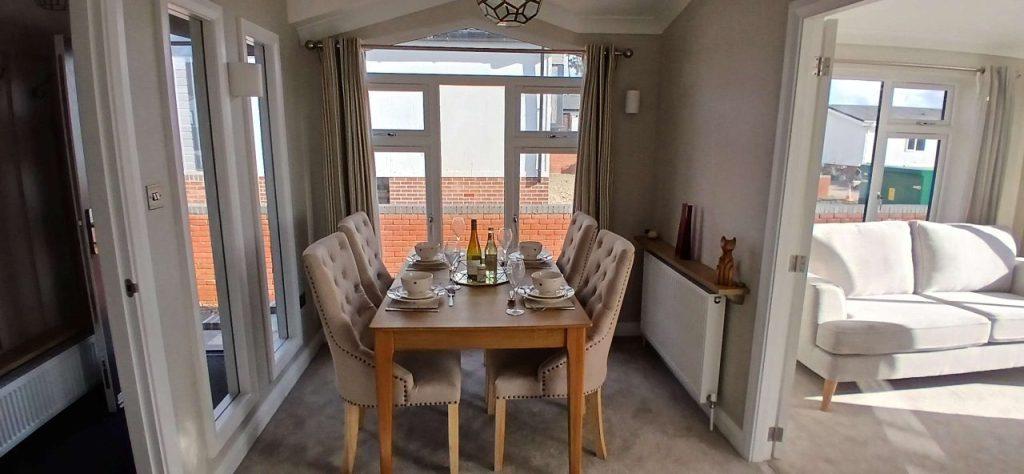 Dining Room.jpg