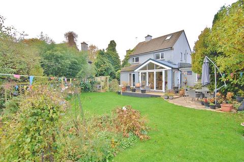 Langdale Westrip Lane, Stroud, GL5 4PL