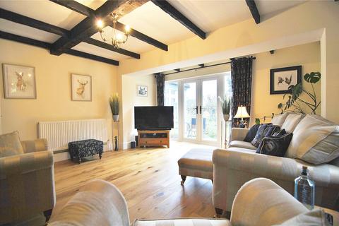 Langdale Westrip Lane, Stroud, GL5 4PL