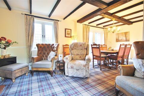 Langdale Westrip Lane, Stroud, GL5 4PL