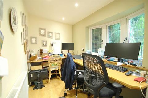 Langdale Westrip Lane, Stroud, GL5 4PL