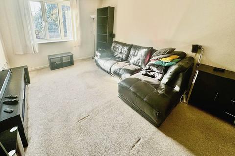 2 bedroom flat to rent, Monkstone Court, Rumney,