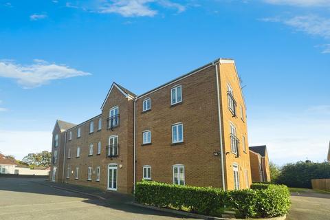 2 bedroom flat to rent, Monkstone Court, Rumney,