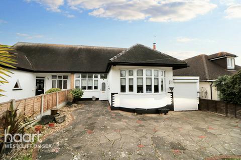 3 bedroom bungalow for sale, Dulverton Avenue, Westcliff-On-Sea