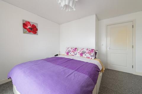 2 bedroom flat for sale, Romulus Road, Gravesend, Kent, DA12