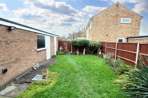 3 bedroom semi-detached house for sale, Gwendoline Drive, Leicester LE8