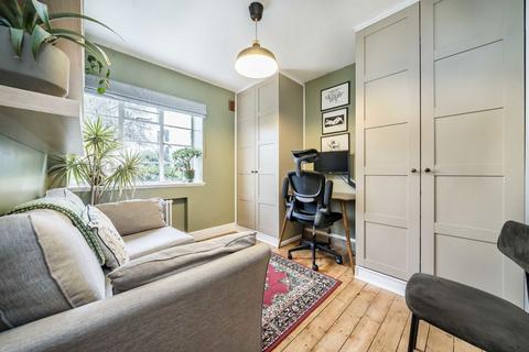 2 bedroom flat for sale, Streatham High Road, London SW16