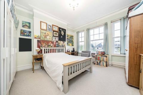 2 bedroom flat for sale, Anson Road, London N7