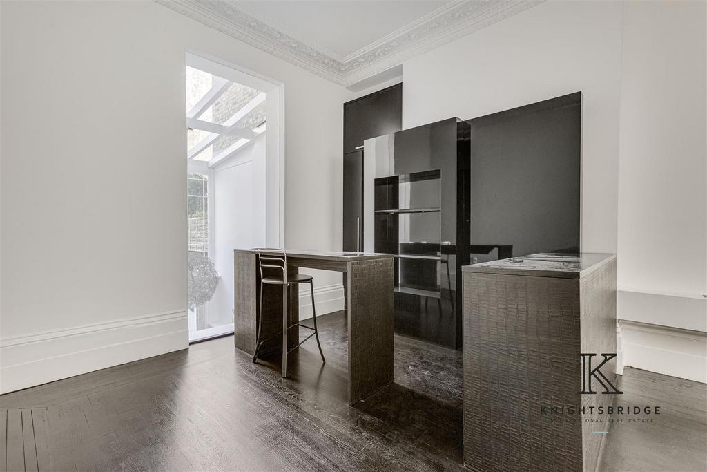 Bar/Reception room