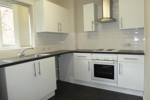 1 bedroom flat to rent, Elmfield Court, Davenport SK3