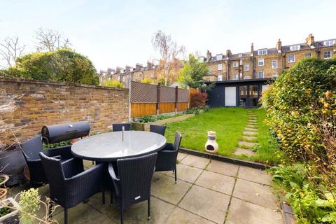 4 bedroom terraced house for sale, Coborn Road, Bow, London, E3