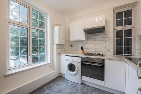 2 bedroom flat to rent, Macaulay Road, London SW4