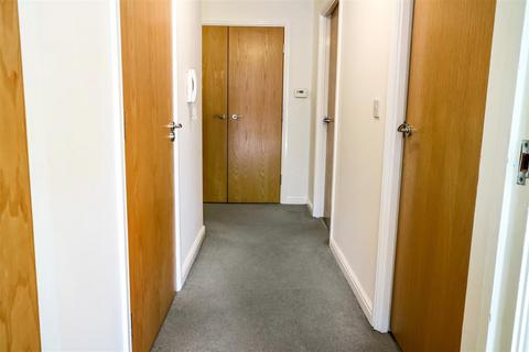 2 bedroom apartment to rent, Ainderby Gardens, Northallerton