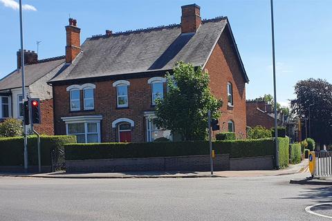 4 bedroom detached house for sale, Spa Lane, Hinckley