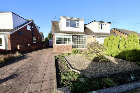 3 bedroom semi-detached bungalow for sale, The Wolds, Cottingham