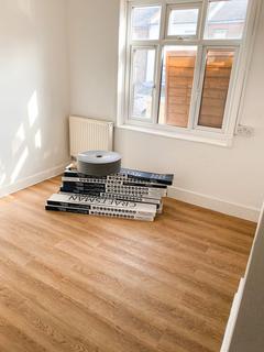 1 bedroom flat to rent, Denmark Road, London, SE25