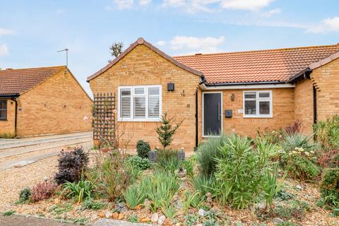 2 bedroom semi-detached bungalow for sale, Linn Chilvers Drive, Heacham