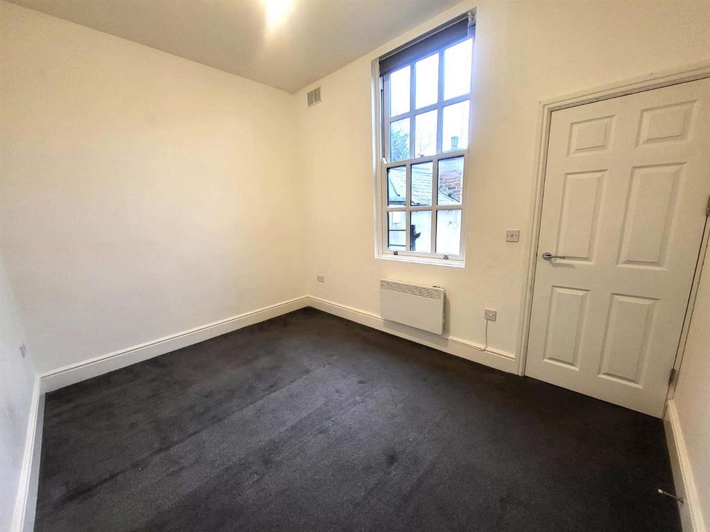 Bedroom Pic 1