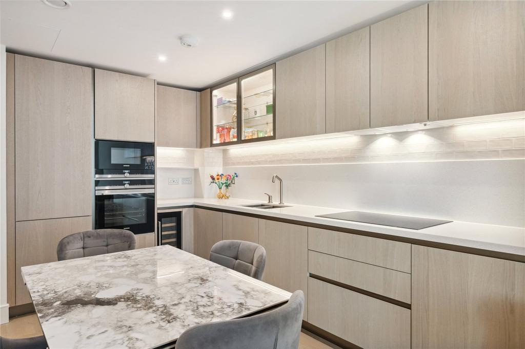 Kitchen/Dining