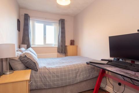 14 Barker Place, Leeds, LS13 4BU
