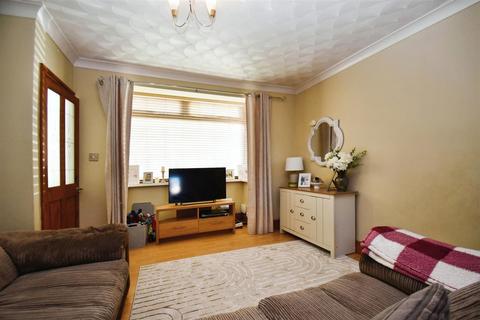 3 bedroom terraced house for sale, Glebe Road, Hull