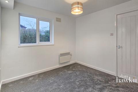 1 bedroom ground floor maisonette to rent, Galloway Close, Shaw, SN5