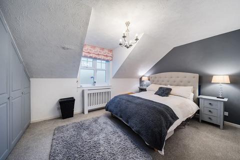 3 bedroom end of terrace house for sale, Meadow Bank, Farnham, Surrey, GU9