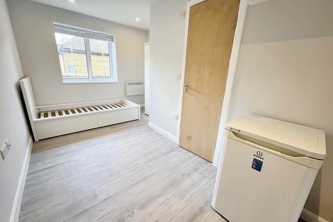 1 bedroom house of multiple occupation to rent, Westland Road, Watford, Hertfordshire