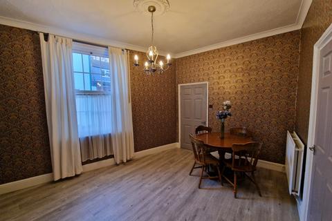 2 bedroom cottage to rent, Station Road, Redcar, TS10