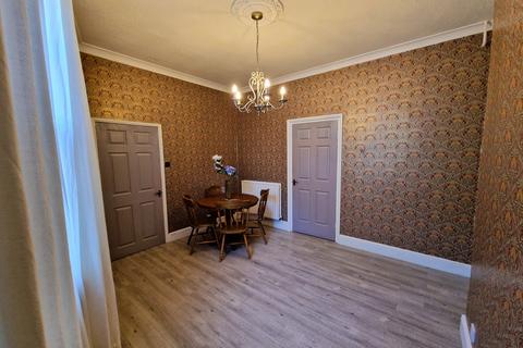 2 bedroom cottage to rent, Station Road, Redcar, TS10