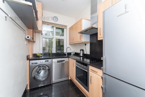 3 bedroom apartment for sale, Eaton Court, Eaton Rise, Ealing, W5