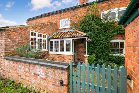 3 bedroom cottage for sale, 2, West End, Farndon, Nottinghamshire, NG24