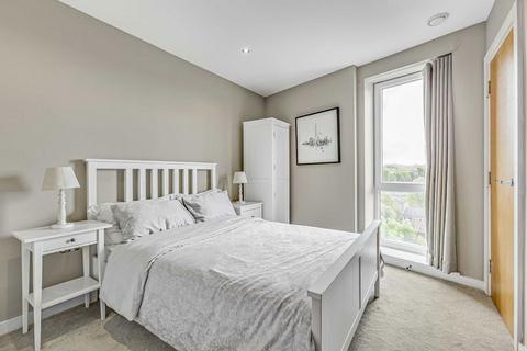 2 bedroom flat for sale, Eltringham Street, Wandsworth SW18