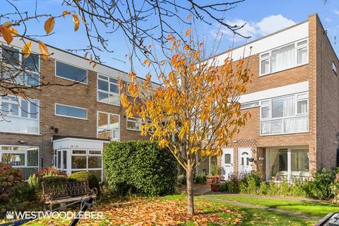 2 bedroom apartment for sale, Barclay Court, Hoddesdon EN11