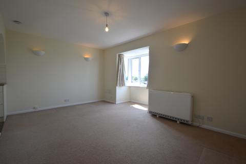 Studio to rent, Saxon Close, Surbiton