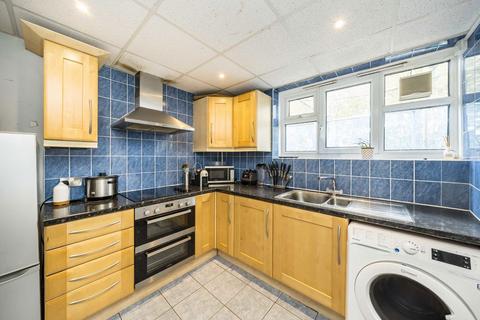 1 bedroom flat for sale, Horne Way, London SW15