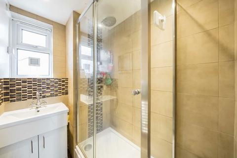 1 bedroom flat for sale, Horne Way, London SW15