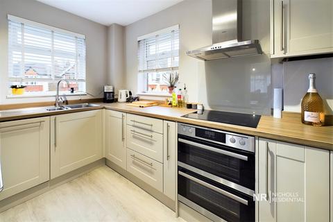 1 bedroom flat for sale, Mill Road, Epsom, Surrey. KT17