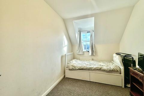 2 bedroom apartment for sale, Goldsworth Road, Woking, Surrey, GU21