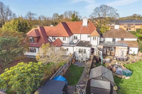 3, Fishery Cottages Coppermill Lane, Harefield, Uxbridge, UB9 6HZ