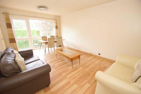 2 bedroom flat to rent, Slaid Hill Court, Alwoodley, Leeds