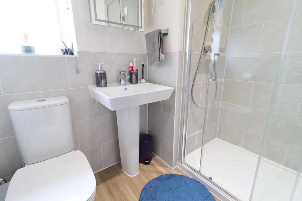 Master En-suite