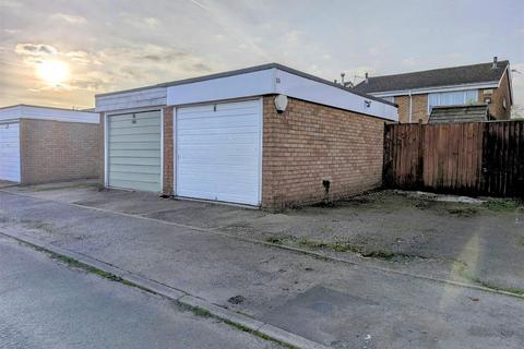 2 bedroom semi-detached house for sale, Redwood Close, Gloucester GL1