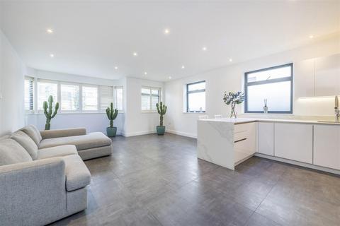 1 bedroom flat for sale, Finchley Road, London, NW11