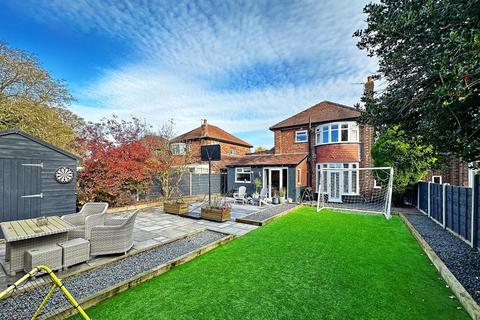 3 bedroom detached house for sale, Highfield Road, Timperley