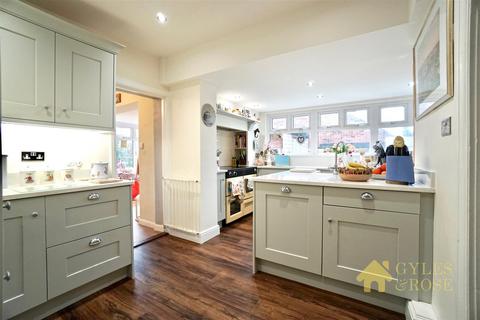 3 bedroom semi-detached house for sale, Hungerdown Lane, Lawford