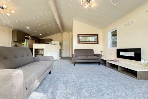 2 bedroom lodge for sale, Beauport Holiday Park