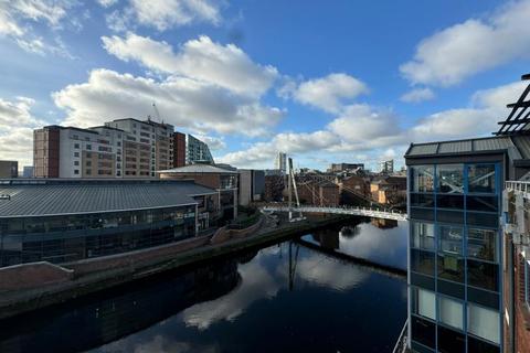 2 bedroom apartment to rent, Langton's Wharf, Leeds LS2