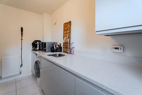 2 Herringbone Way, Kingswinford, DY6 7NF